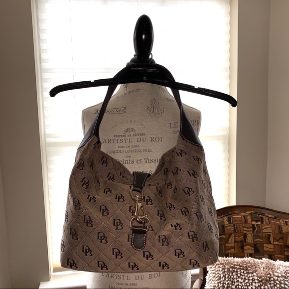 Exclusive Authentic Dooney & Bourke Purse - Picture 2 of 4